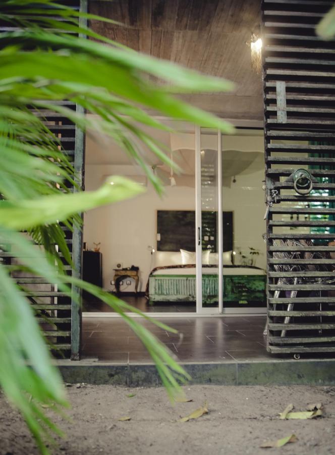 Boutique Hotel Particulier Abidjan Exterior photo